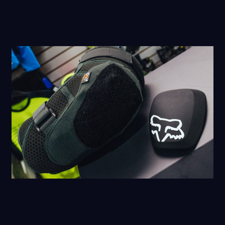LAUNCH PRO D3O KNEE GUARDS FOX - FOX KNEE PADS
